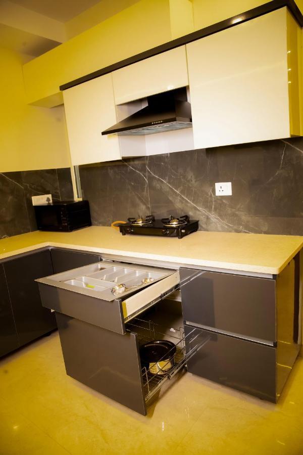 Lime Tree Luxury Studio - Service Apartment Near Artemis Hospital ,Gurgaon Zewnętrze zdjęcie