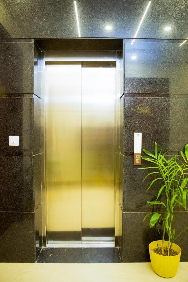 Lime Tree Luxury Studio - Service Apartment Near Artemis Hospital ,Gurgaon Zewnętrze zdjęcie