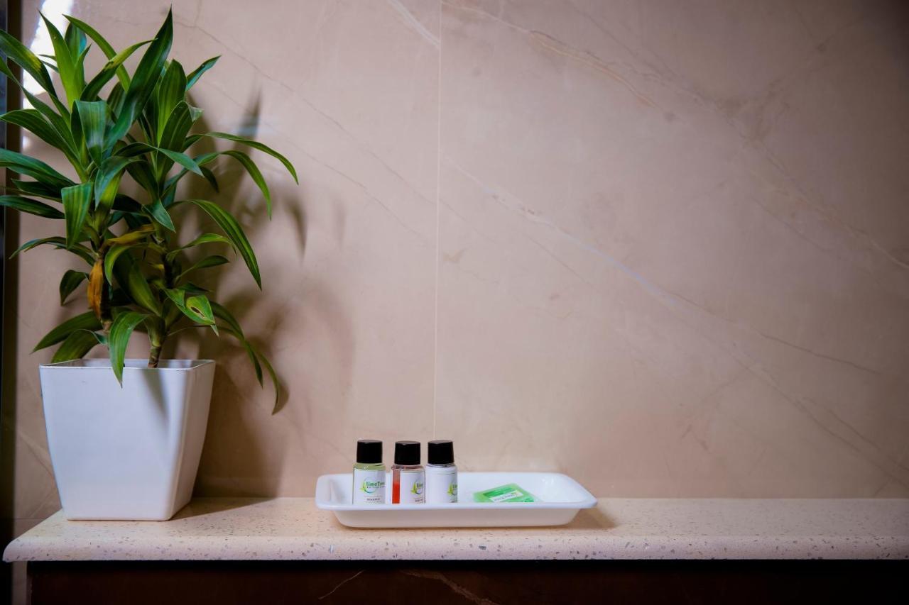 Lime Tree Luxury Studio - Service Apartment Near Artemis Hospital ,Gurgaon Zewnętrze zdjęcie